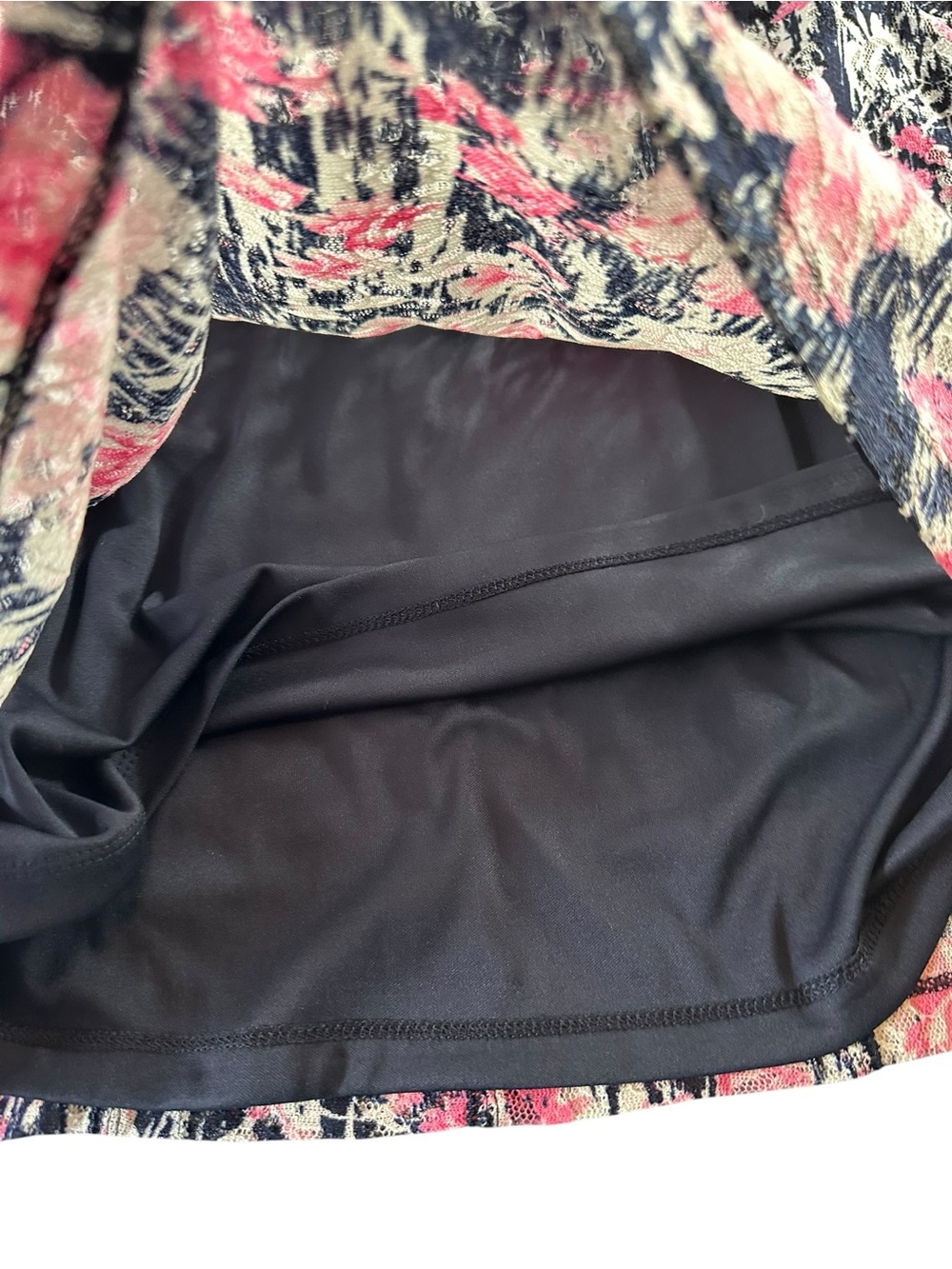 CJ Banks Black Top with Pink Floral Print 1X - Picture 10 of 12